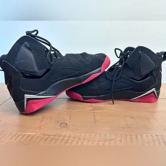 Jordan Nike Youth True Flight Black &amp; Red Basketball Shoes - Size 6Y