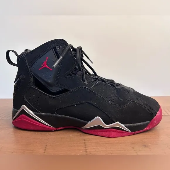 Jordan Nike Youth True Flight Black &amp; Red Basketball Shoes - Size 6Y