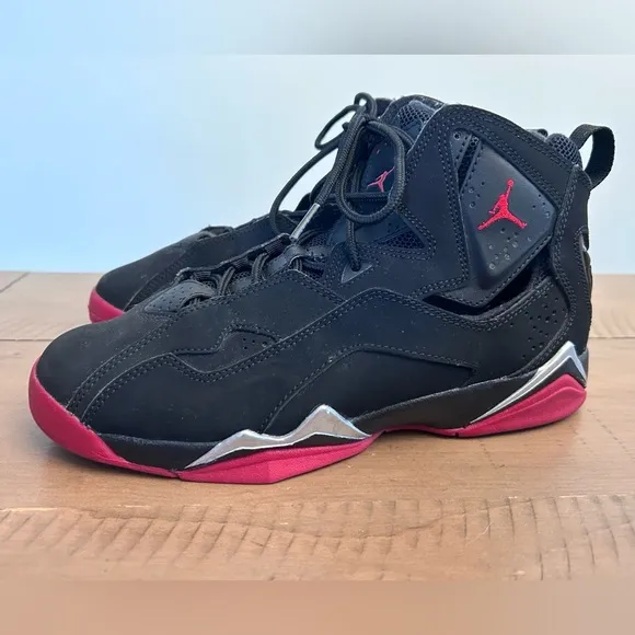 Jordan Nike Youth True Flight Black &amp; Red Basketball Shoes - Size 6Y