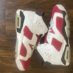 Jordan shoes Sz 7y boys