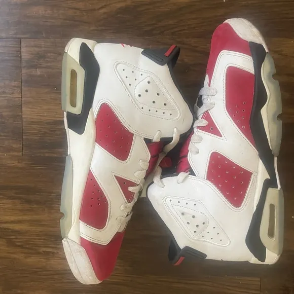 Jordan shoes Sz 7y boys