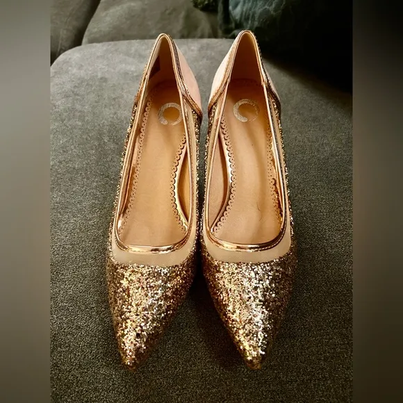 Journey Collection Kalani Elegant Gold Glitter Women's Heels sz 9 nwob