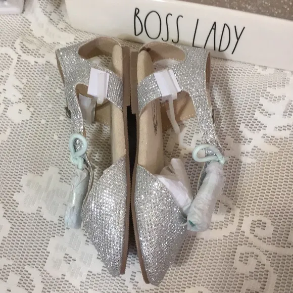 Joyfolie Girls Layla Tassel Silver Dress Shoes NIB