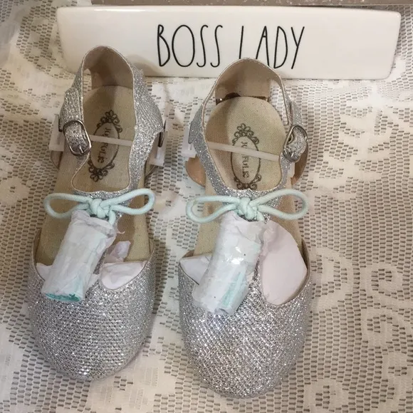 Joyfolie Girls Layla Tassel Silver Dress Shoes NIB