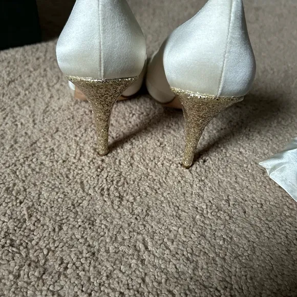 Kate Spade Cream Bow Women's Shoes