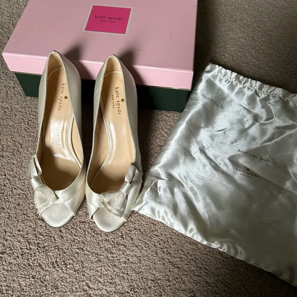 Kate Spade Cream Bow Women's Shoes