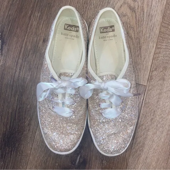 Kate Spade Keds Gold Sparkle Glitter Satin Laces Size 7