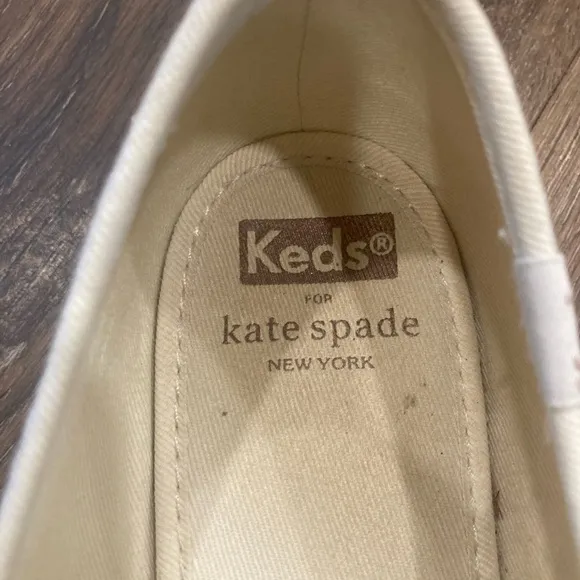 Kate Spade Keds Gold Sparkle Glitter Satin Laces Size 7