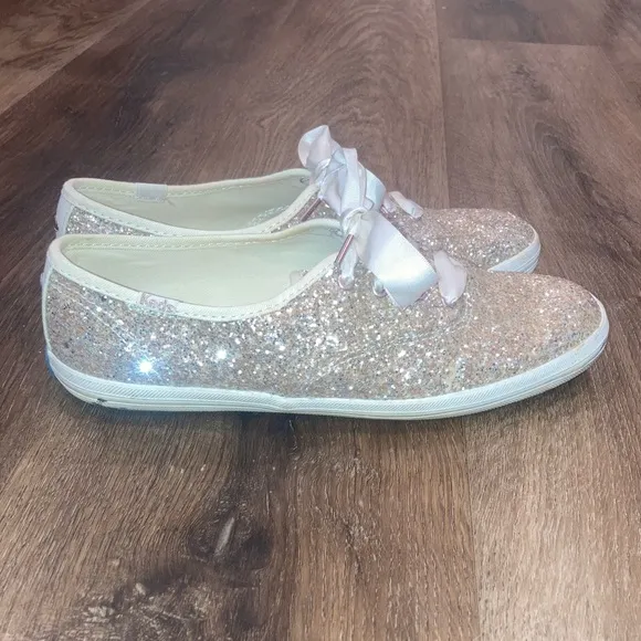 Kate Spade Keds Gold Sparkle Glitter Satin Laces Size 7