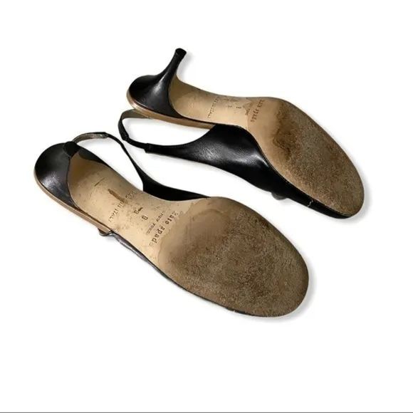 Kate Spade New York Black Shoes With a Tan Bow Tie