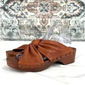Kelsi Dagger Brooklyn Clog Sandals Size 9 Brown Leather Wooden Heel  Summer