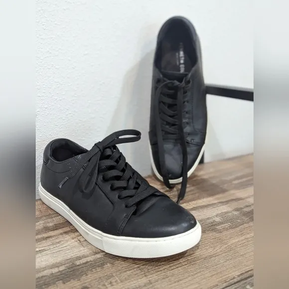 Kenneth Cole Women's Lace Up  Black Shoes