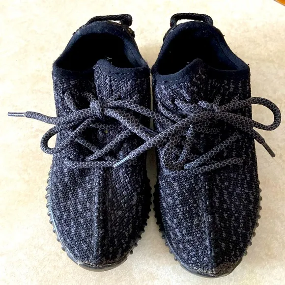 Kids adidas Yeezy black shoes