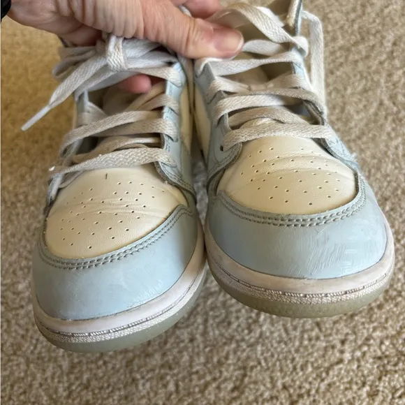 Kids Nike Air Jordan Glitter Swoosh/Light Blue Tint shoes size youth 3 (big kid)