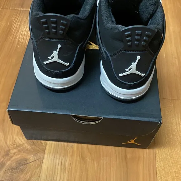 Kids Reto 4s