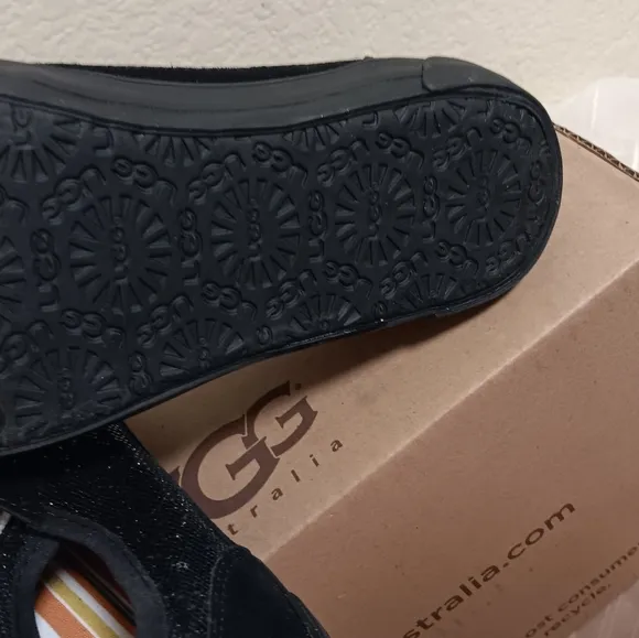 Kids ugg shoes