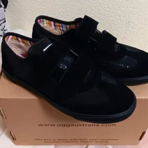 Kids ugg shoes