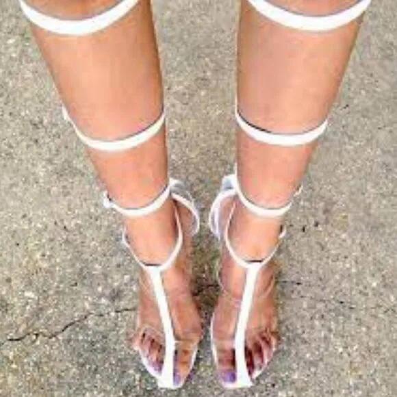 💥KILLER DESIGN💥VTG 100% Genuine Leather Lucite Heel Gladiator Pumps in White