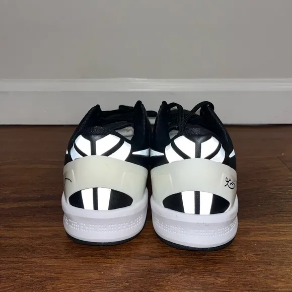 Kobe 8 System TB Shoes