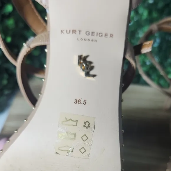 Kurt Geiger Tan &amp; Gold Strappy Design and Stiletto Style Heels Size 38.5 Or 7.5
