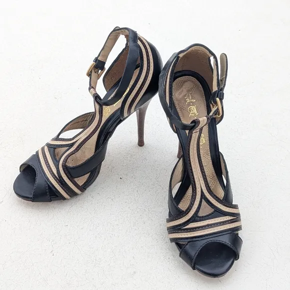 L.A.M.B | Tailynn Two-tone Strappy Sandal 4&quot; Stiletto Heel Size 8 Black Cream
