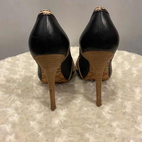L.A.M.B. Women Leather Cut-out Pumps Shoes Black  Size 8M