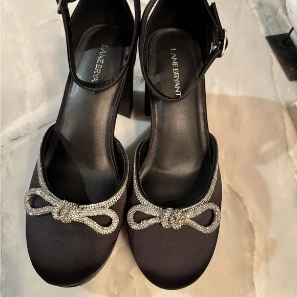 Lane Bryant satin Black Women's Shoes with Silver Accents size 10
