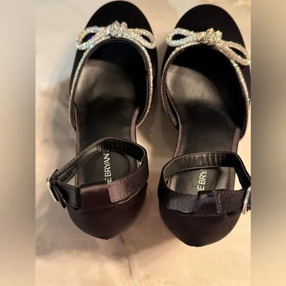 Lane Bryant satin Black Women's Shoes with Silver Accents size 10
