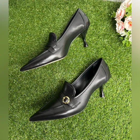 Larroudé women Susan Pump In Black Leather size 8.5 $330 gently used