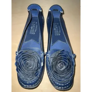 L’ARTISTE SPRING STEP DEZI FLATS BLUE LEATHER SLIP ON MOC SHOES 40/9