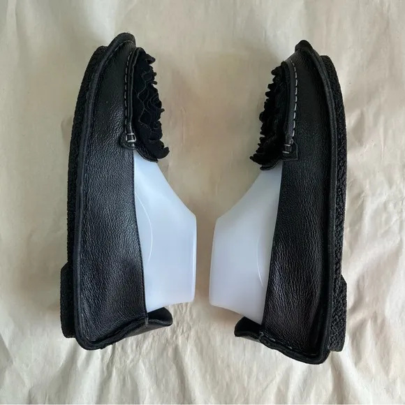 L’Artiste Spring Step Dezi Shoes 9.5 Black Leather Flats Slip On Flower New