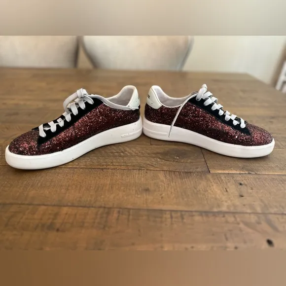 Like New LolaCruz Glitter Star Sneakers - Size 38