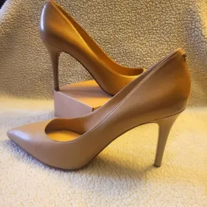 Like New! Sam Edelman Hazel Nude Stiletto Heels - Size 8.5