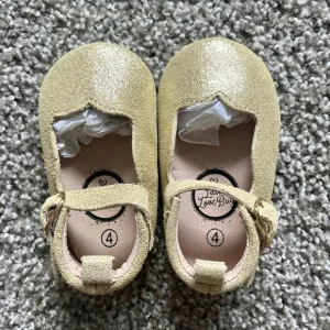 Little Lovebug Size 4 Sparkle Gold Olivia Dress Shoes