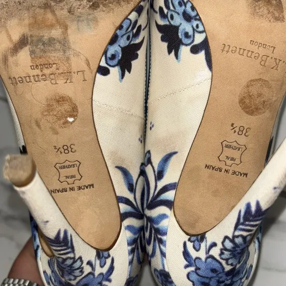 LK Bennett Blue Floral Women's Heels Sz US 8.5 GUC