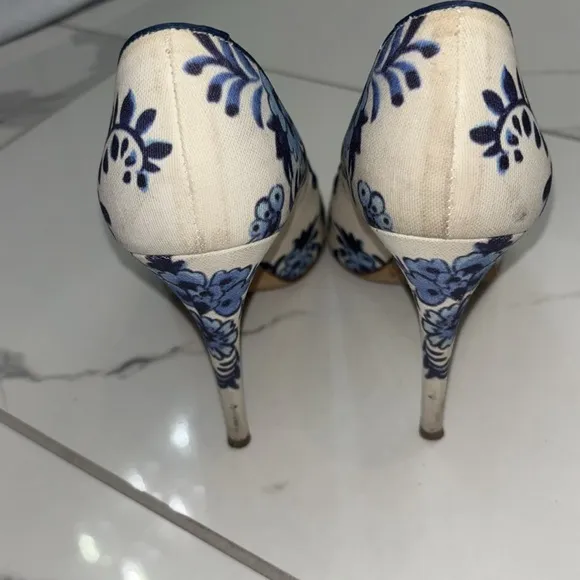 LK Bennett Blue Floral Women's Heels Sz US 8.5 GUC