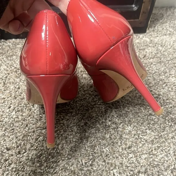 L.K. BENNETT LONDON Patent Leather Heels Shoes Pumps Size 39.5