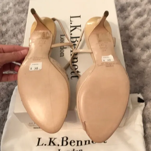 LK Bennett “Off White” Patent Palma Heels Size 39 NWT