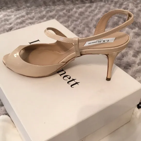 LK Bennett “Off White” Patent Palma Heels Size 39 NWT