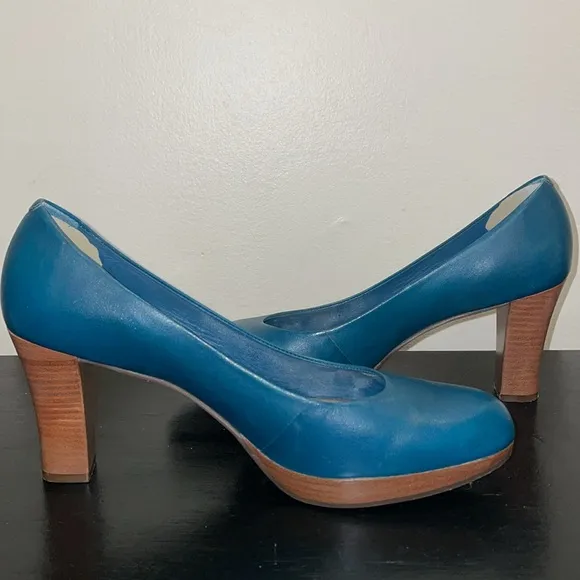 LL Bean Teal Leather Casual Dress Pump Shoes Brazil Made Size 9 M.