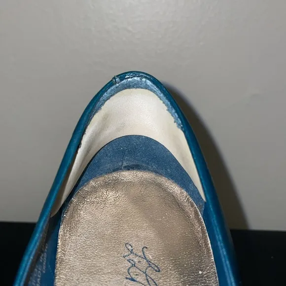 LL Bean Teal Leather Casual Dress Pump Shoes Brazil Made Size 9 M.