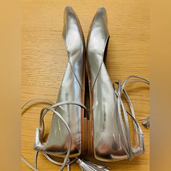 LOEFFLER RANDALLPENELOP SILVER FLATS SIZE 8 B