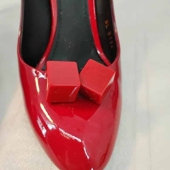 LOUIS VUITTON  Red &amp; Black Ombre Patent Leather Dice Heels Shoes sz 38/5