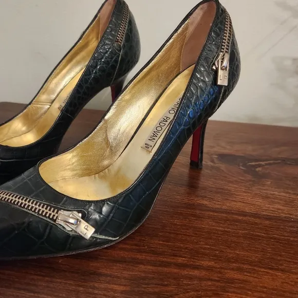 Luciano Padovan Croc-Embossed Leather Heels in Green Size 7, E.U. 37.5