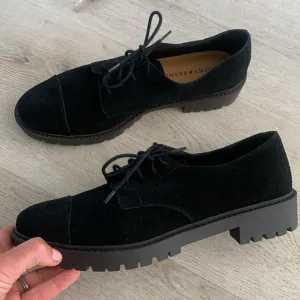 Lucky Brand women’s Black Suede Shoes oxfords size 10M leather lace up IBira new