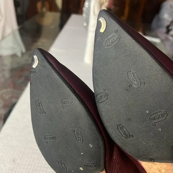 M. Gemi Stellato EU41  Pebbled Leather Pointed Toe Flats burgundy
