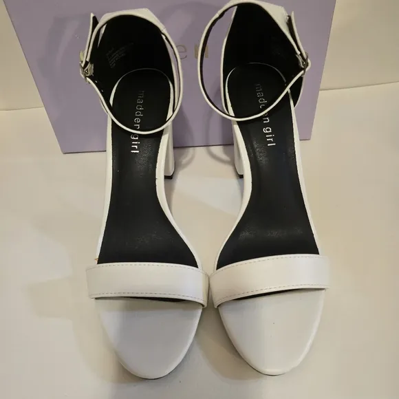 MADDEN GIRL White Block Heel Sandals Ankle Strap Open Toe Shoes Size 9M