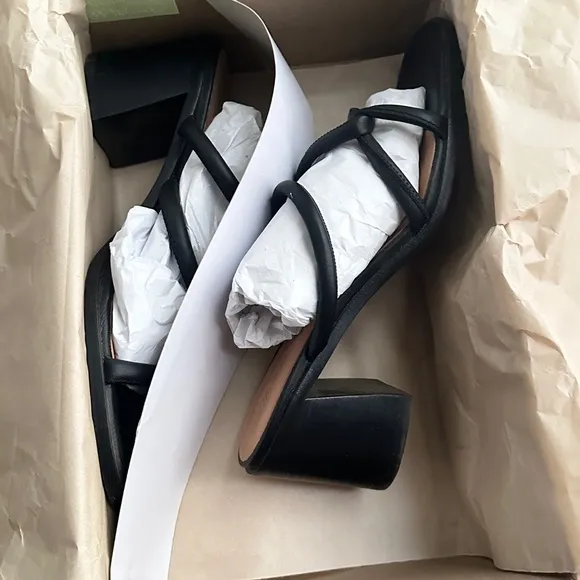 Madewell BOMBÉ HEELED MULES IN LEATHER