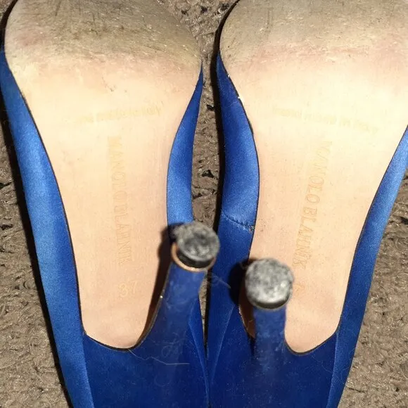 MANOLO BLAHNIK-Blue Silk Hangisi 90 Pumps-Size 37-Excellent