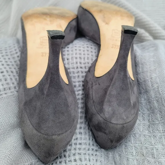 Manolo Blahnik gray suede D'Orsay pumps, 37.5